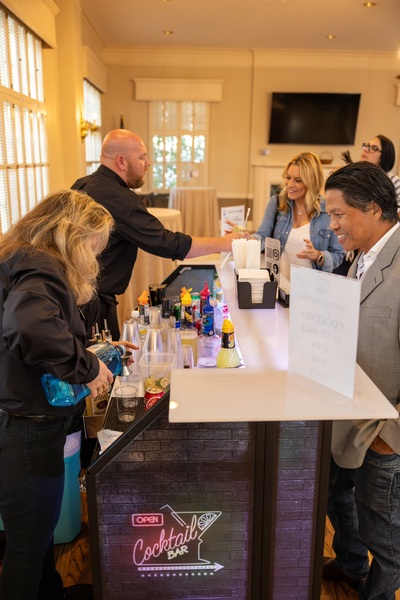 Cocktailz N' More Mobile Bartending Service
