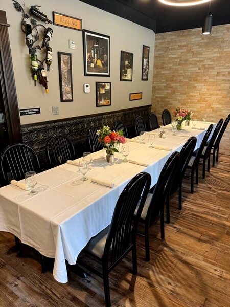 Torey's Restaurant & Bar