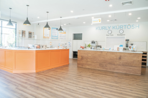 Kurly Kürtosh Café
