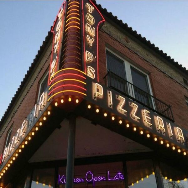 Tony P's Bar & Pizzeria