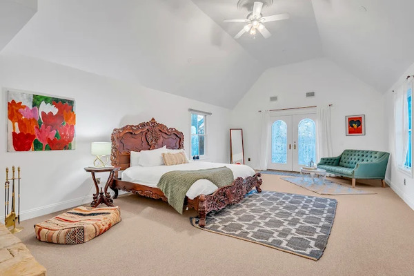 The Lin Beach House