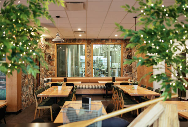 Old Yale Brewing: Chilliwack Craft Brewery & Kitchen