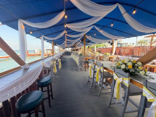 Dock of the Bay at Lobo Del Mar Cafe