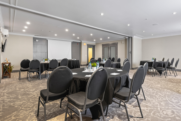 Sandman Hotel & Suites Calgary West
