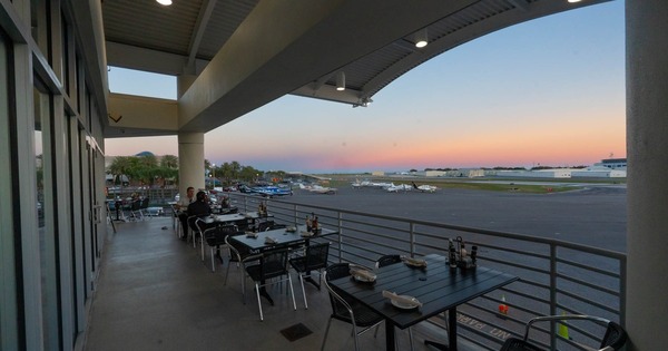 The Hangar Restaurant & Flight Lounge