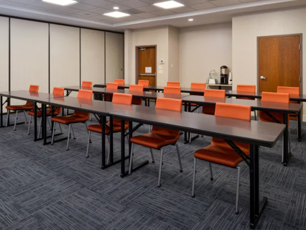 Holiday Inn Express & Suites Pueblo North