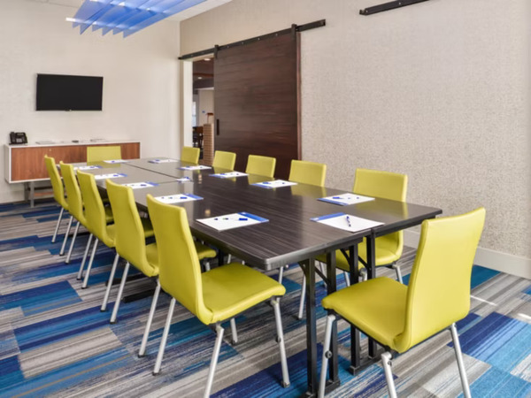 Holiday Inn Express & Suites by IHG Van Horn, TX