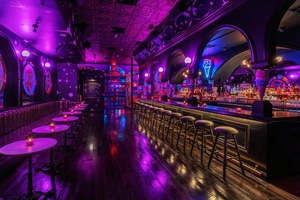 We All Scream: two-level nightclub with rooftop dance floor