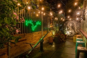 Park on Fremont: restaurant and bar with front and back patios