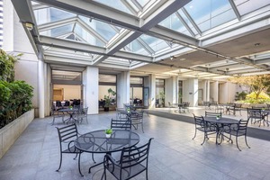 Private Dining Room & Covered Outdoor Courtyard (200+)