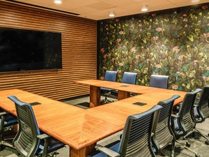 Boardroom for Focused Meetings (12) - The Town Hall