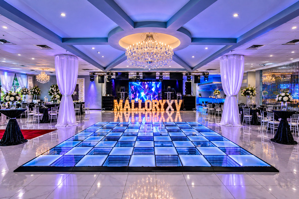 Luxury On The Lake Events