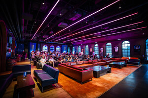 5 Leaf Clover Sports Bar