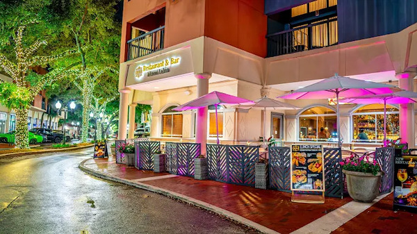 1910 Restaurant & Bar Miami Lakes