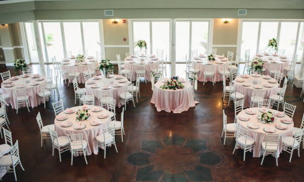 DelMonaco Winery & Vineyards