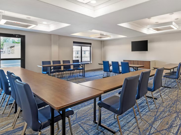 Holiday Inn Express & Suites Douglas