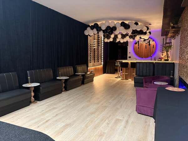 SKIES Social Lounge