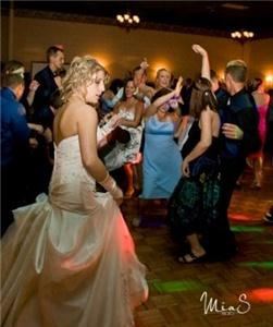 Set The Night To Music DJ's - Milwaukee