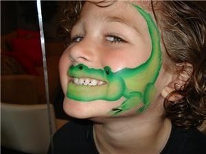 Giggles Faces N Glitter