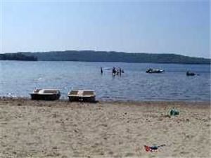 Sand Lake Cottages & Inn Cottage Resort