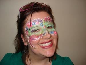 Giggles Faces N Glitter