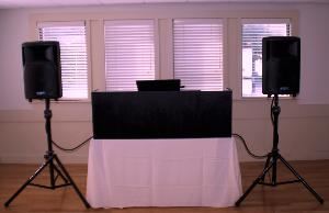 Alusstra Events Wedding DJ & Room Lighting
