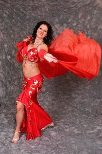 Belly Dance With Faaria