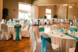Glitz n' Glam Party Supply - Event Decor Rentals