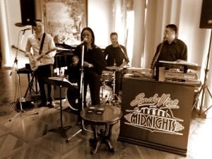 Sandy Vine And The Midnights - Windsor