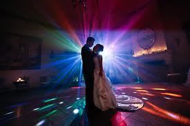 CHICAGO IL AAA DIAL A DJ quality PHOTO BOOTHS & expert KARAOKE Service - Chicago