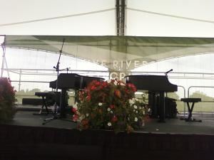 "T" and Rich Dueling Piano Show