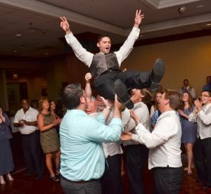 ProsOnly Entertainment - DJs - Photobooths