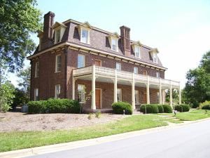 Page-Walker Arts & History Center